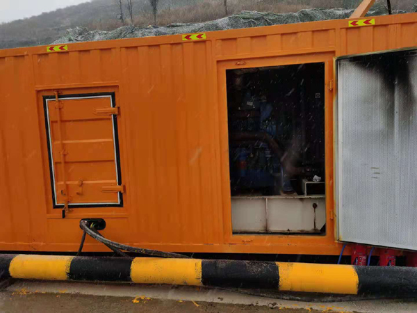 和田发电机出租 柴油发电机组电压低报警怎么办？