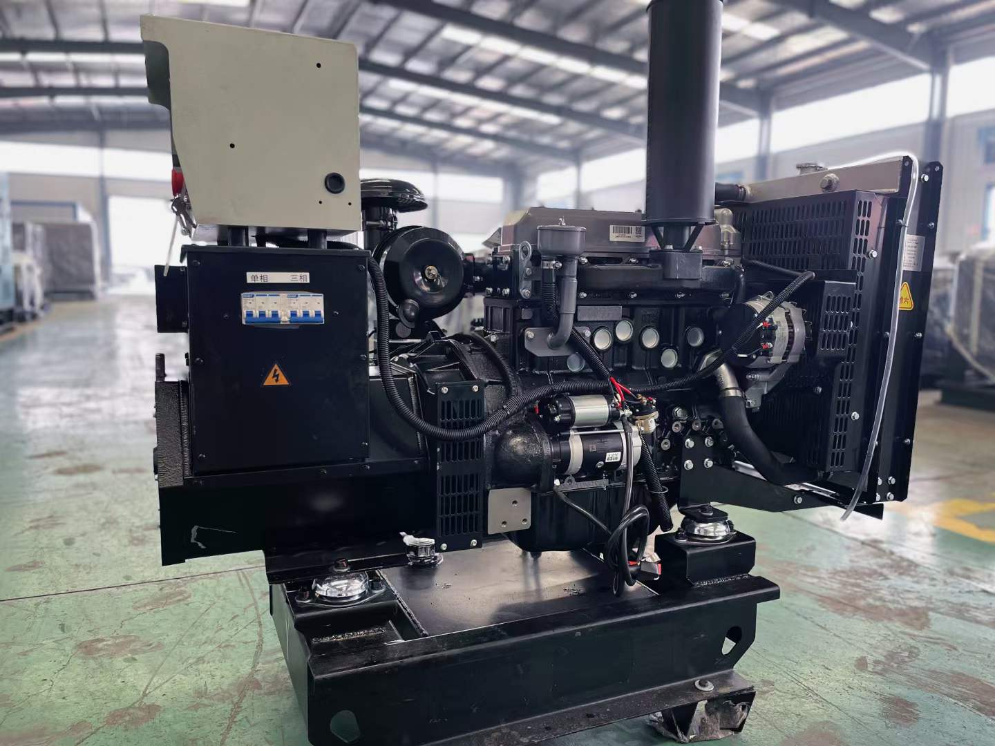 和田如何降低电感性负载对发电机的影响？