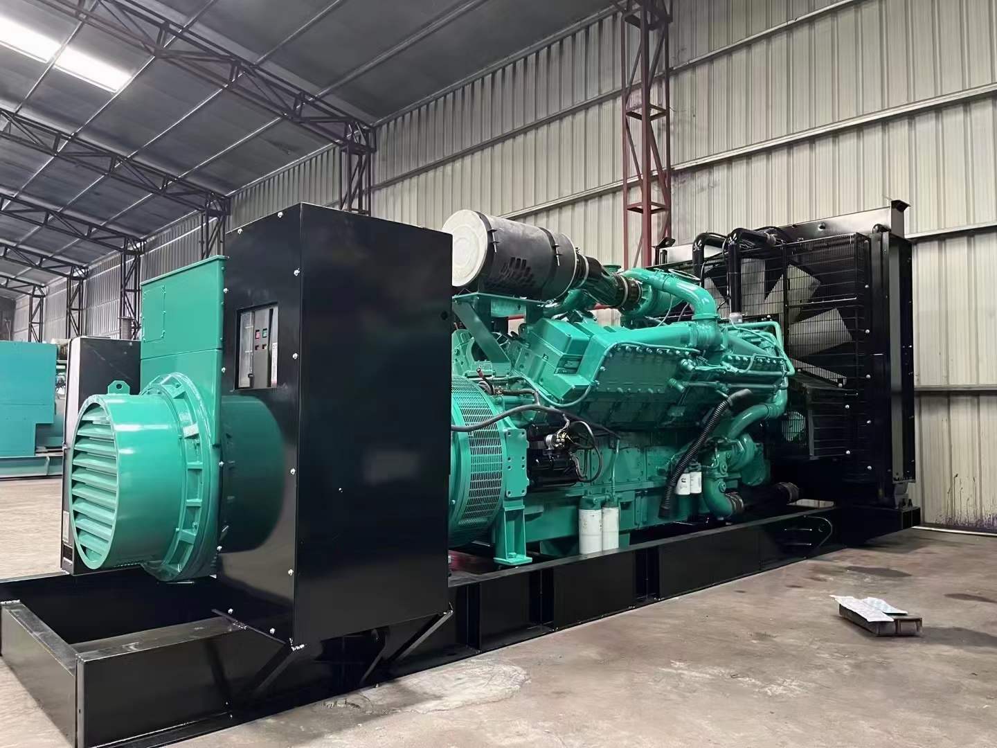 和田如何修正海拔高度对电缆载流量的影响？