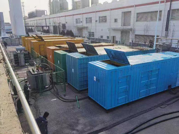 和田380V和690V电压的电缆线相同吗？