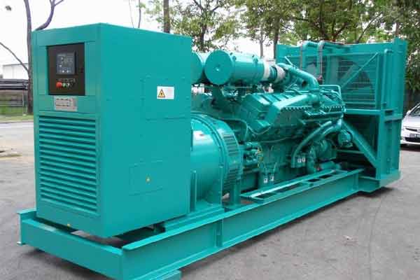 和田柴油发电机组电压不稳定怎样维修？