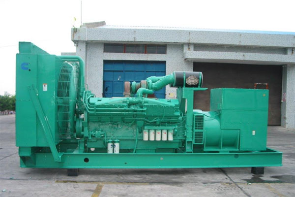 和田工厂发电机应急发电时如何更准确地检查发电机状态？